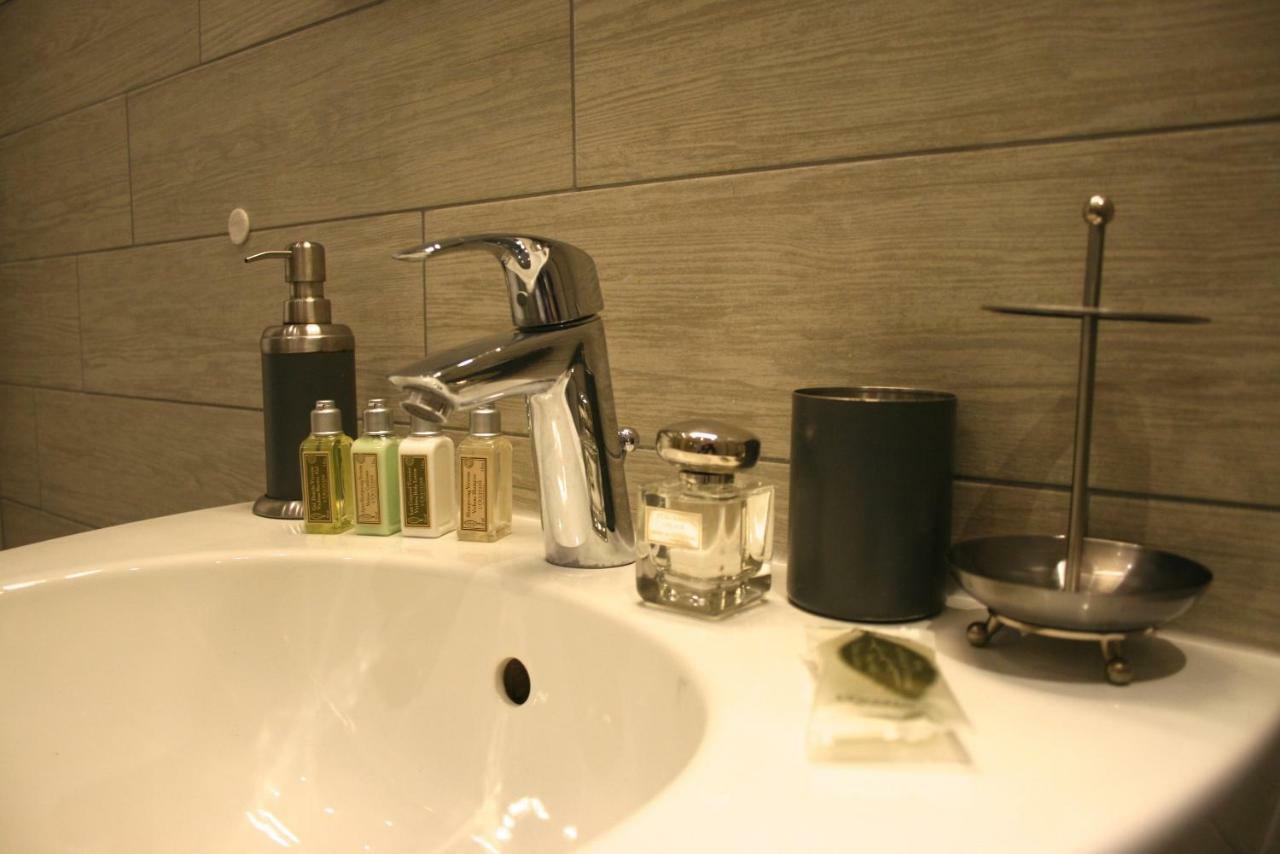Domi Apartments Wellness פומפיי חדר תמונה